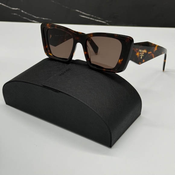 NEW PR 08YS 01V8C1 PRADA BROWN BUTTERFLY SPR 08Y 01V8C1 WOMEN SUNGLASSES - Picture 4 of 12